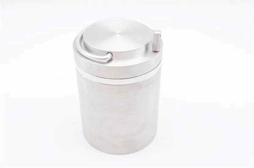 Container for carry FDG