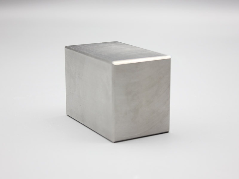 Tungsten alloys brick with gold plating for exhibition