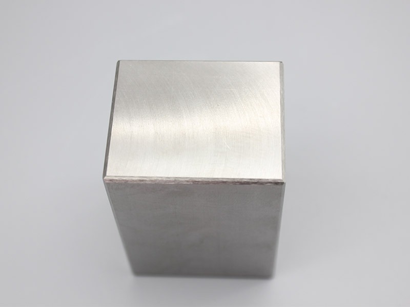 Tungsten alloys brick with gold plating for exhibition
